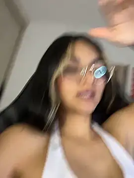 Cat2525 live sex cam