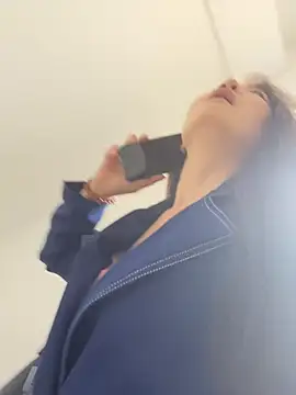 美女lucyxiaolulu在线直播