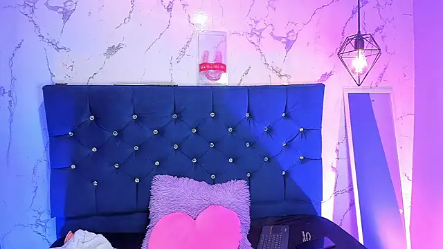 Dakotaa_Johnson webcam