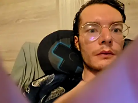 KinkyKittyBoy webcam