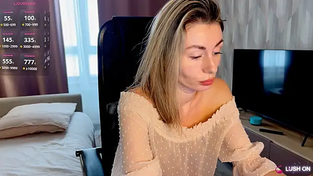 dannaevan (F young) - oil on my tits