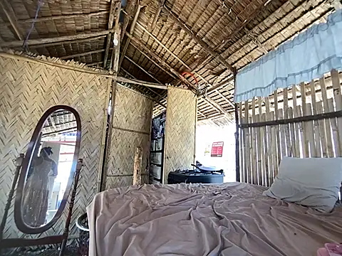 Juliet_official_pro webcam