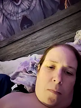 023thickandjuicy07 webcam