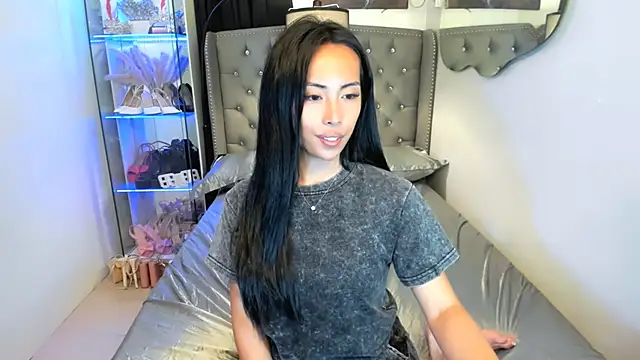 reighnempress webcam