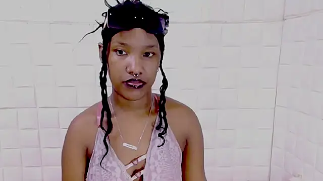 EroticSexyPrada webcam