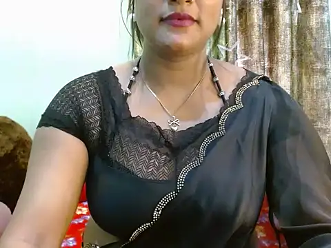 lizna_0 (F young) - ice kissing in lips