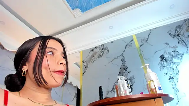 VictoriaKyros webcam