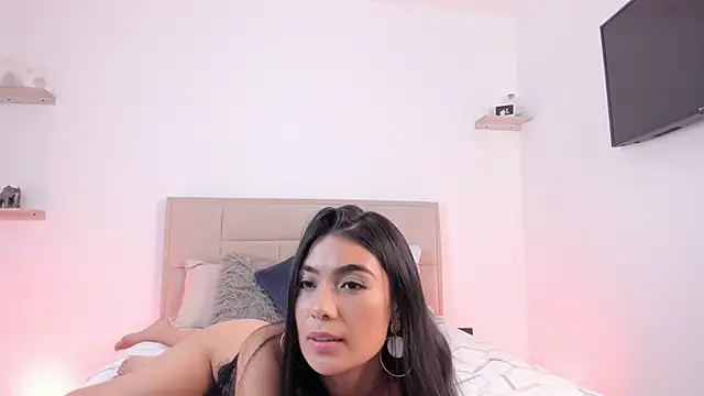 Alexandra_ra webcam
