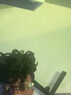 barracksbunny webcam