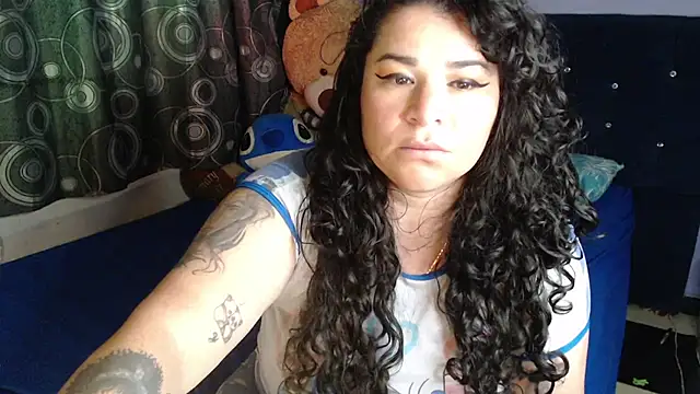 ANGELIQUE_KLANE webcam