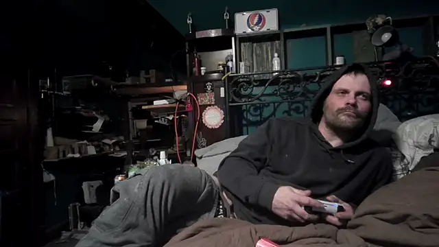 charactrzero (Ask my age) - naked