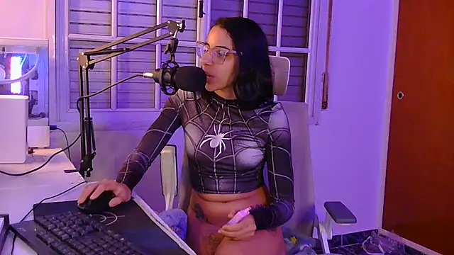 Poison_Ivy_29 webcam