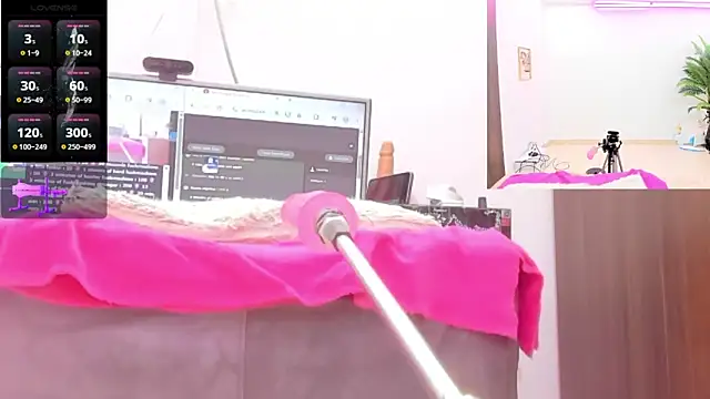 Paulina_Davis_ webcam