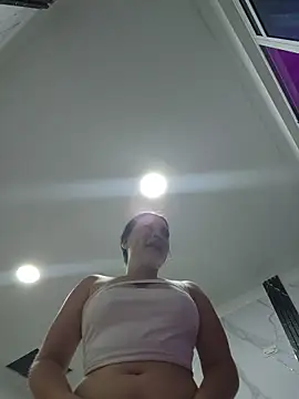 Pretty_Julieta webcam