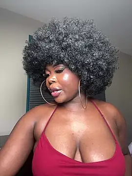 WomanNextdoor1 webcam