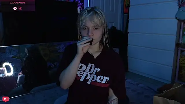 Cutiepiespanks webcam