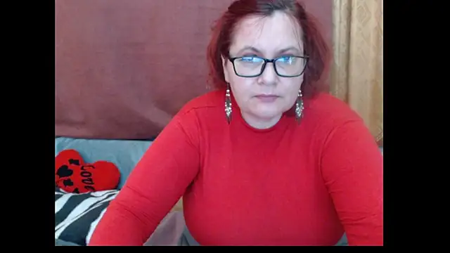 PlayfullMature webcam