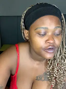 ThickPearlx23 webcam