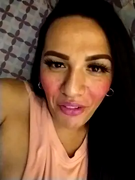 Yourbabyshane webcam