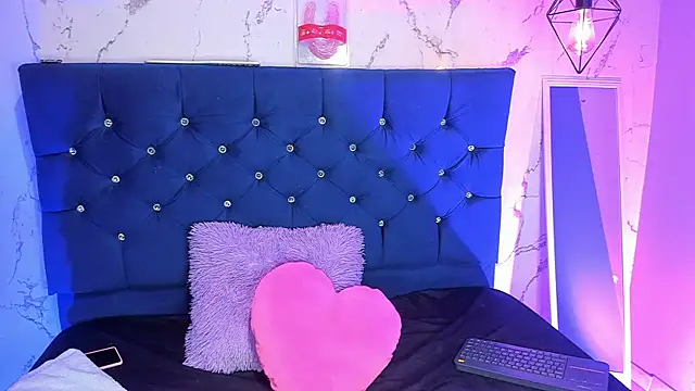 Dakotaa_Johnson webcam