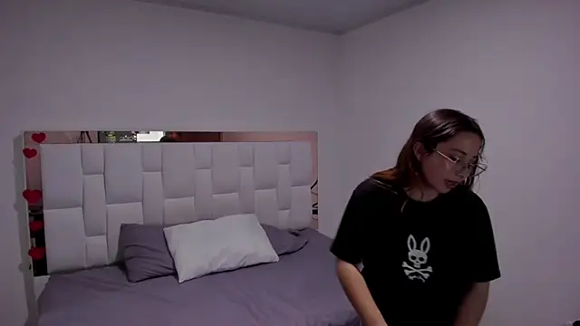 AliciaWhite_nt webcam