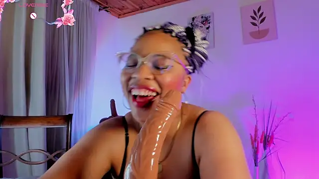 Imlauraa live sex cam