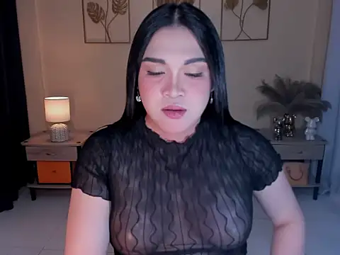 maxenecullens - MaxeneCullens's free webcam - UK Sex Cams