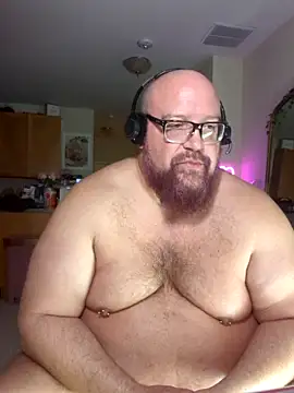 BigBearforCuddles's live cam