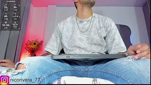 nico_rivera webcam