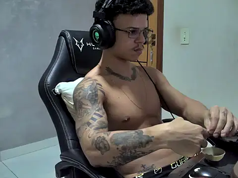 gust027 (M young) - Voce escolhe