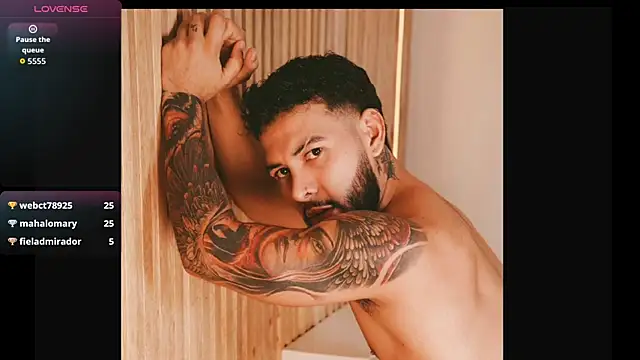 noah_corvelle webcam