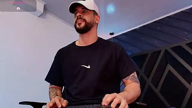 petesevans (M young) - Cumshow ,let's have fun , buzz me:devil: