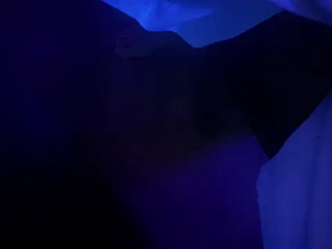 chronic_vibez webcam