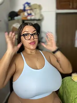 michellesexxxy3 webcam