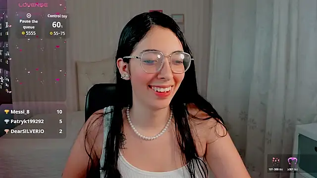 hottie_emma_james webcam