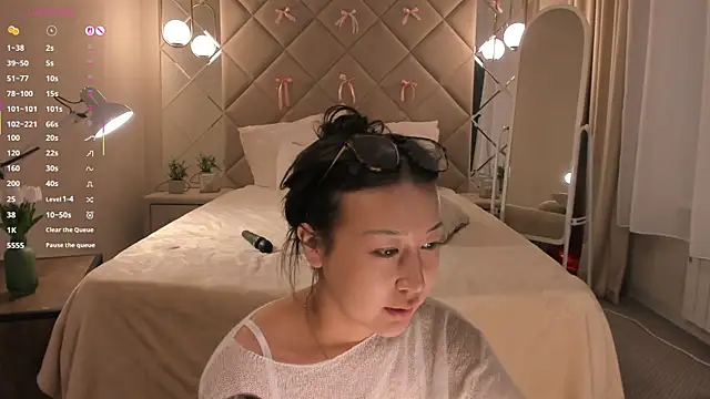 nelly_kimm - Nelly_Kimm's free webcam - UK Sex Cams