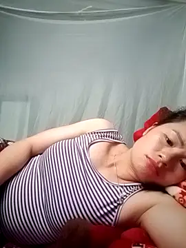 l_kiss - L_kiss's free webcam - UK Sex Cams