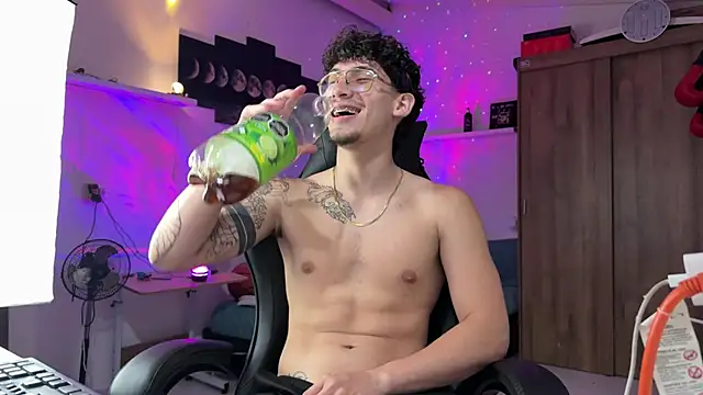 kisan_smith (M twink) - #big-balls #big-cocks #bisexuals #brunettes #cam2cam #colombian #ejaculation #erotic-dance #flexing #handjob #hd #masturbation #middle-priced-privates #muscular #oil-show #orgasm #pov #recordable-privates #recordable-publics #small-audience #spanish-speaking #spanking #striptease #student #twinks #white