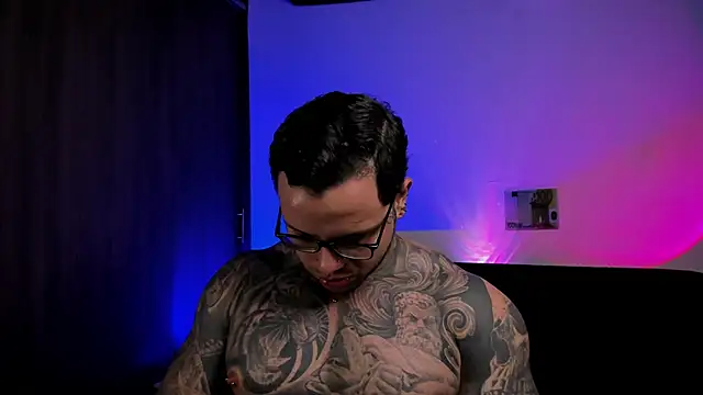 natevillage - Natevillage's free webcam - UK Sex Cams