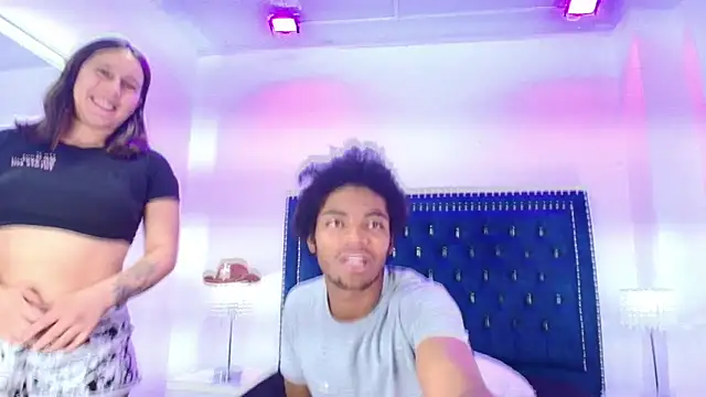 Cristal_and_luke webcam