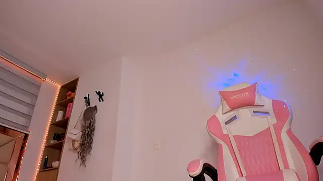 AngelaClarke520 webcam