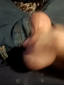 massive_cum webcam