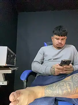 DickMasterfindom webcam