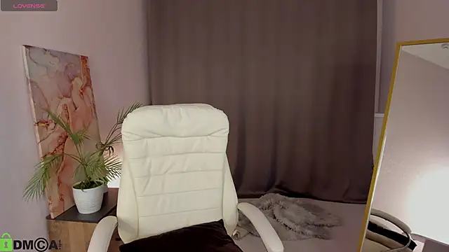 LeticiaRomano webcam