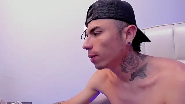 Charlie_Foxie webcam