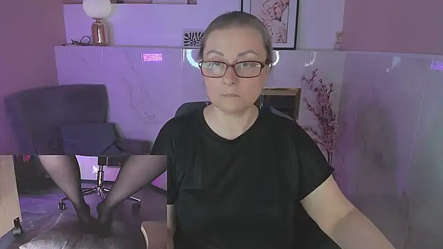 Alexandra_Kind webcam