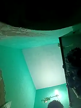 rocky_play_boy_ webcam