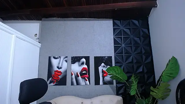 Valentinaa_mature webcam