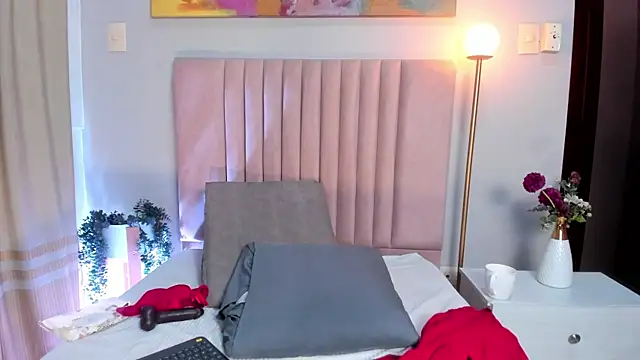 Zamira_Taylor webcam