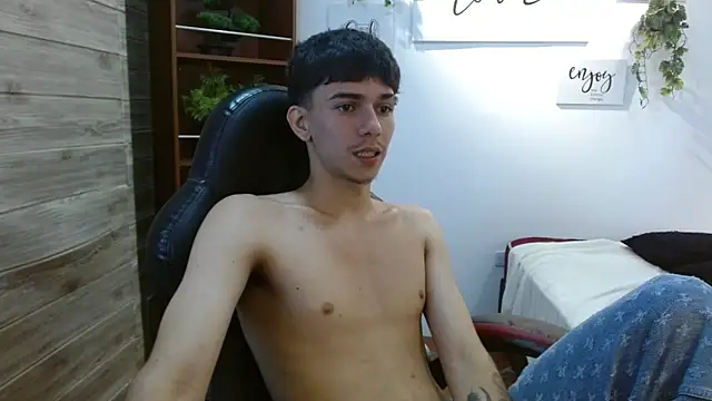 AmethystShadow17 webcam